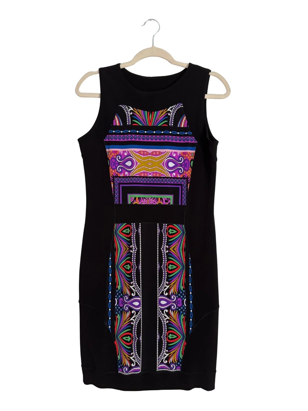 Black Sleeveless Stretch Dress with Multicolor Geometric Print